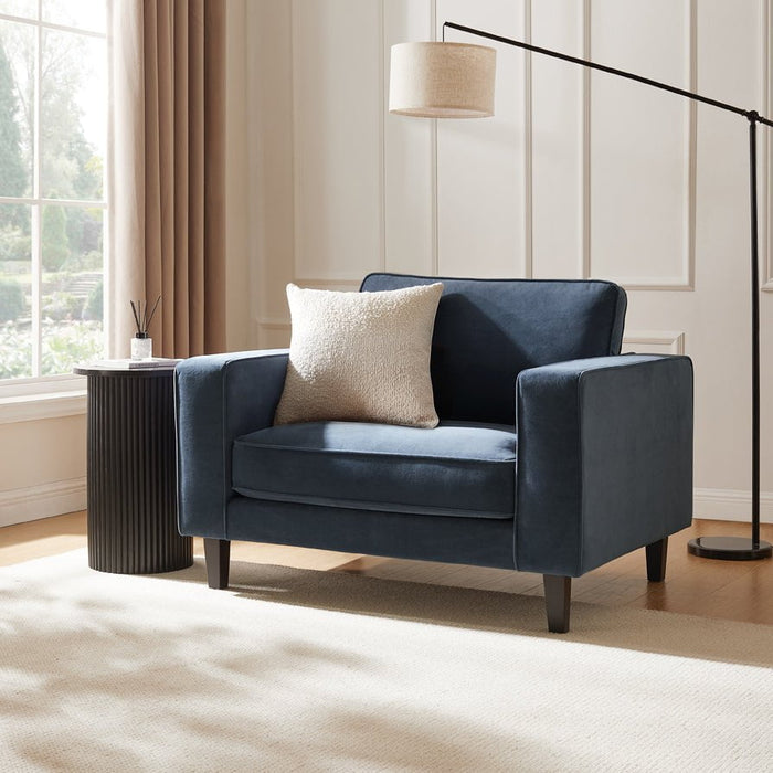 Solo Sofa Set